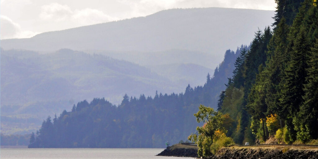 Columbia River from Washington | Tony Fischer (Flickr CC)