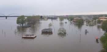 Flooding in Davenport, Iowa | Photo by Olivia Dorothy