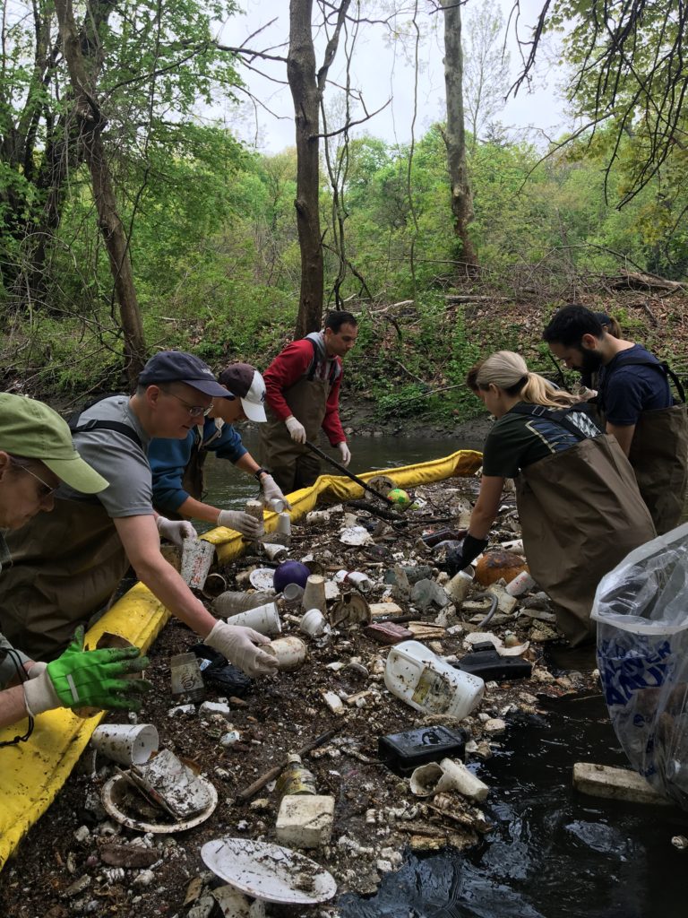 The National River Cleanup® 2019 Photo Contest WinnerBronx River Trash Boom Cleanup | Photo by Erin Cordiner and Westchester Parks Foundation