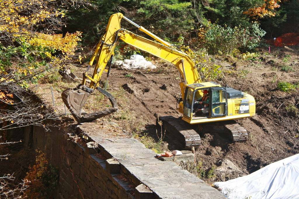 Bartlett Rod Shop Co. Dam Removal | Photo by Meagan Racey, USFWS