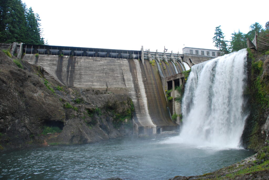 Condit Dam (removed in 2011), Washington | Photo by Thomas OKeefe