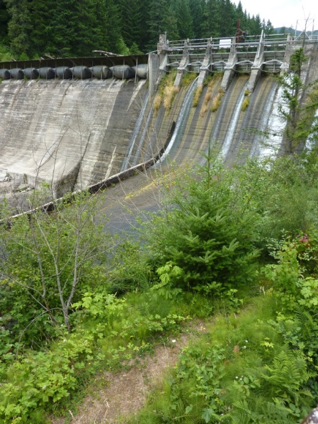 Face of Condit Dam prior to removal | Photo by Taylor Goforth, USFW,