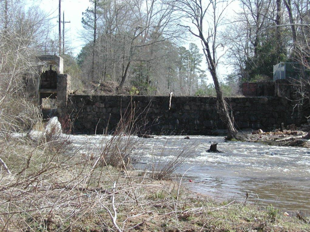 Steeles Mill Dam before removal.