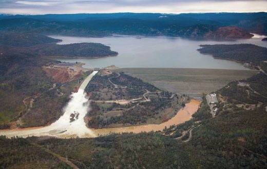 Oroville Dam on February 15, 2017 | Photo by Dale Kolke, CA DWR