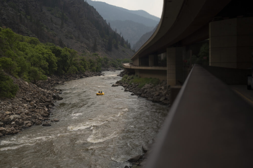 A lone raft launches from the Shoshone put-in on the Colorado River | Photo by Tim Romano