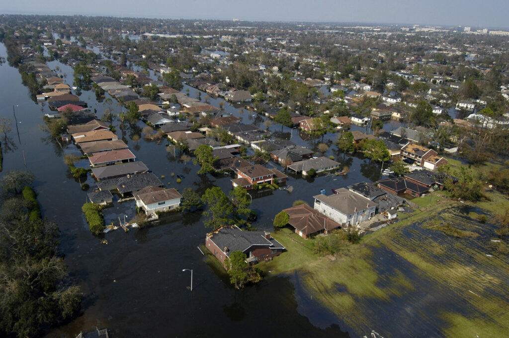 Flooding from Hurricane Katrina in New Orleans | Photo courtesy of FEMA