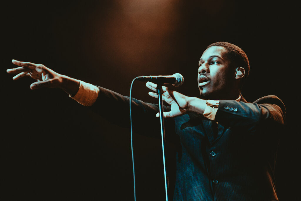 Leon Bridges | Photo by Cal Quinn