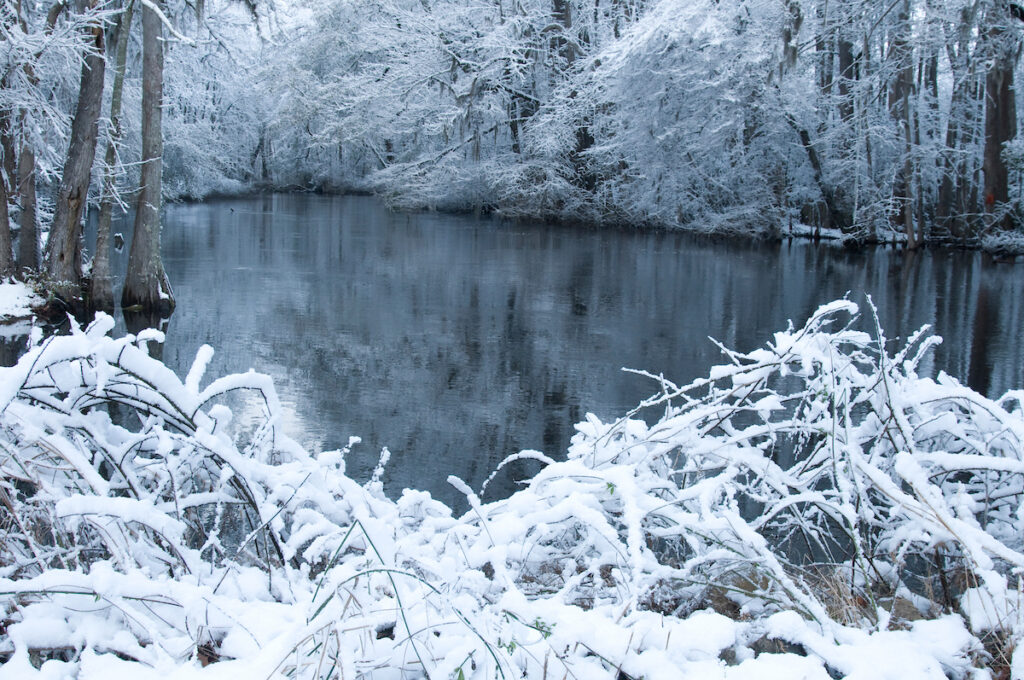 How do our favorite rivers change in the winter?