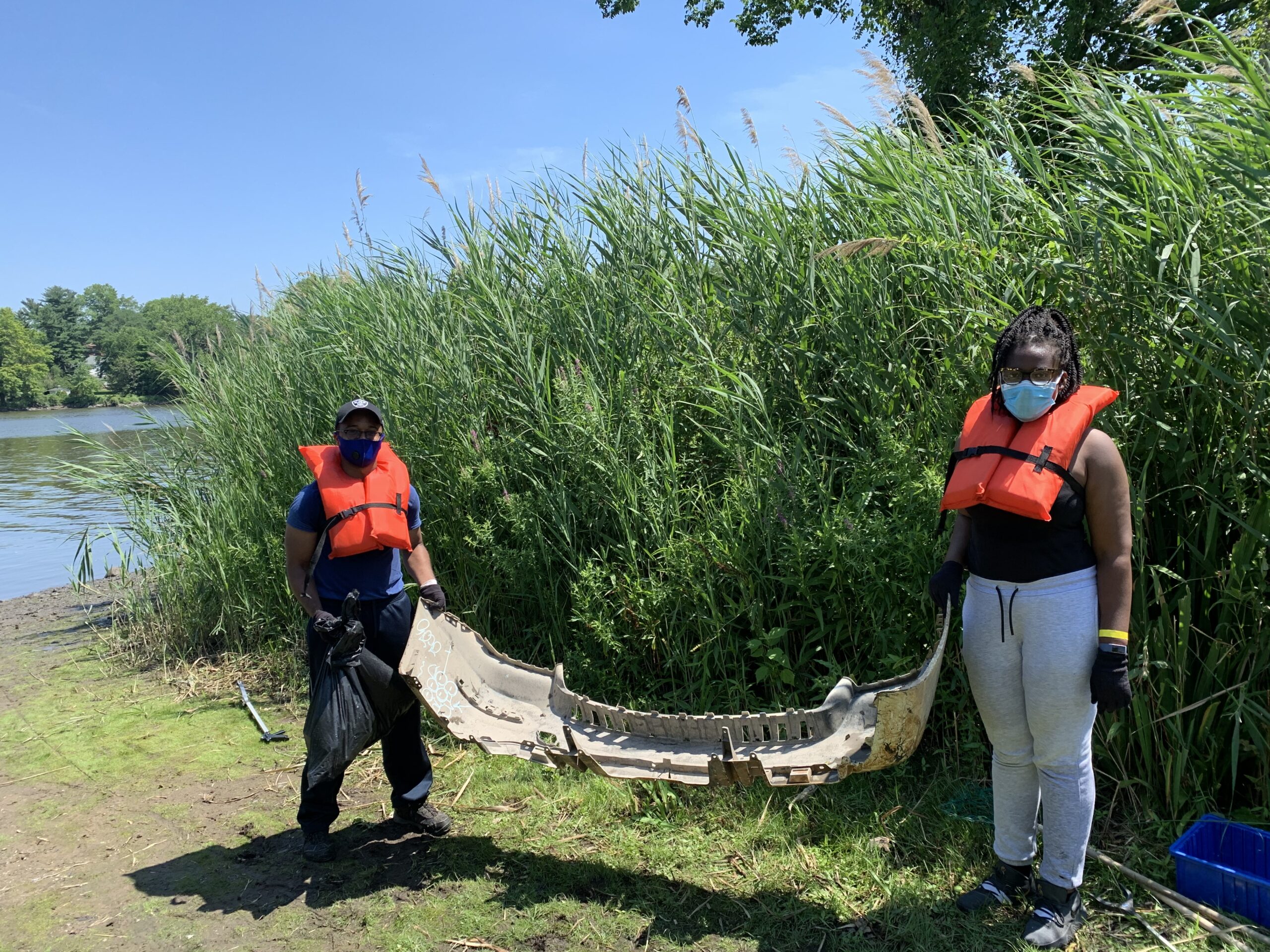 Hackensack River Cleanup | Photo by Caitlin Doran