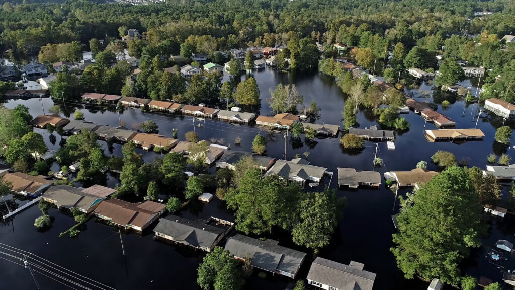 Flooding on Waccamaw River, South Carolina | Robbie Bischoff